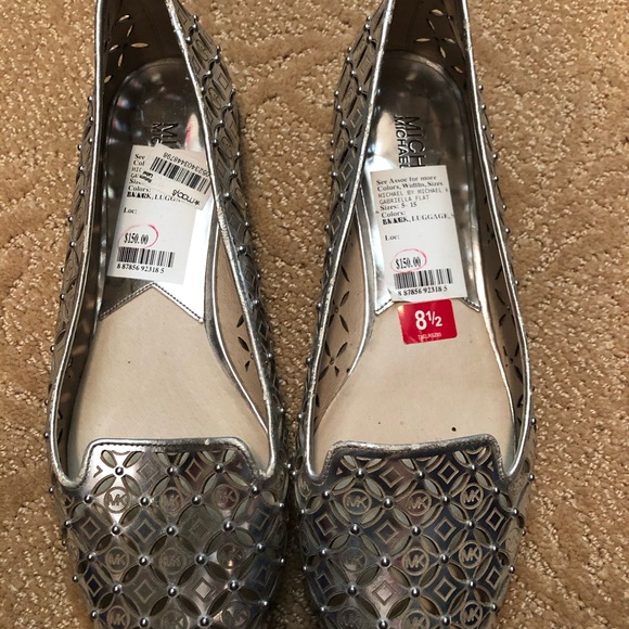Michael Kors pewter perforated loafers/flats - Picture 2 of 4